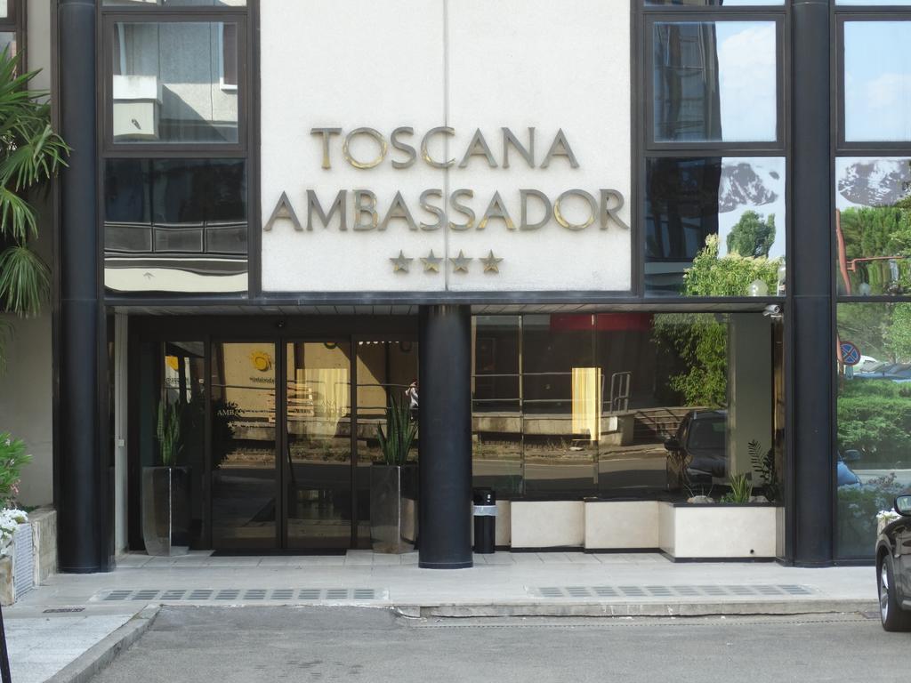 Toscana Ambassador Поджибонси Экстерьер фото