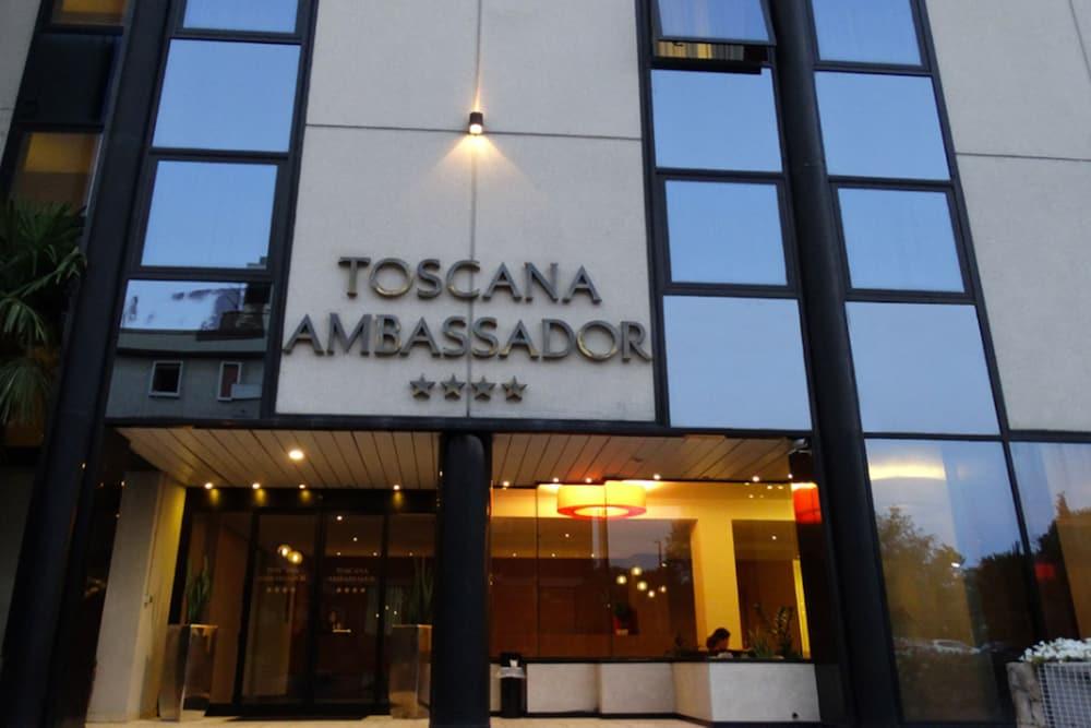 Toscana Ambassador Поджибонси Экстерьер фото