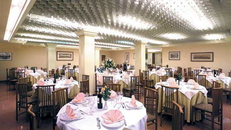 Toscana Ambassador Поджибонси Экстерьер фото
